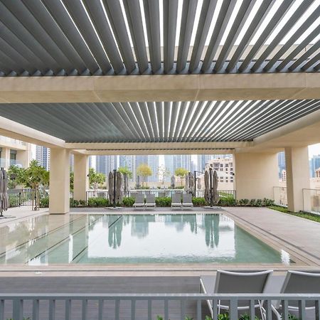 Appartamento Guestready - Fine Extravagance Near Burj Khalifa Dubai Esterno foto