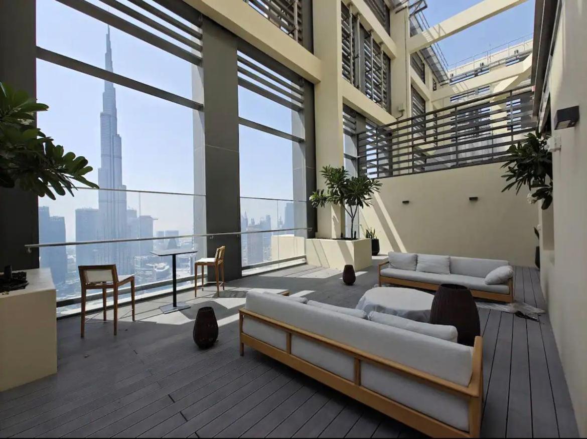 Appartamento Guestready - Fine Extravagance Near Burj Khalifa Dubai Esterno foto