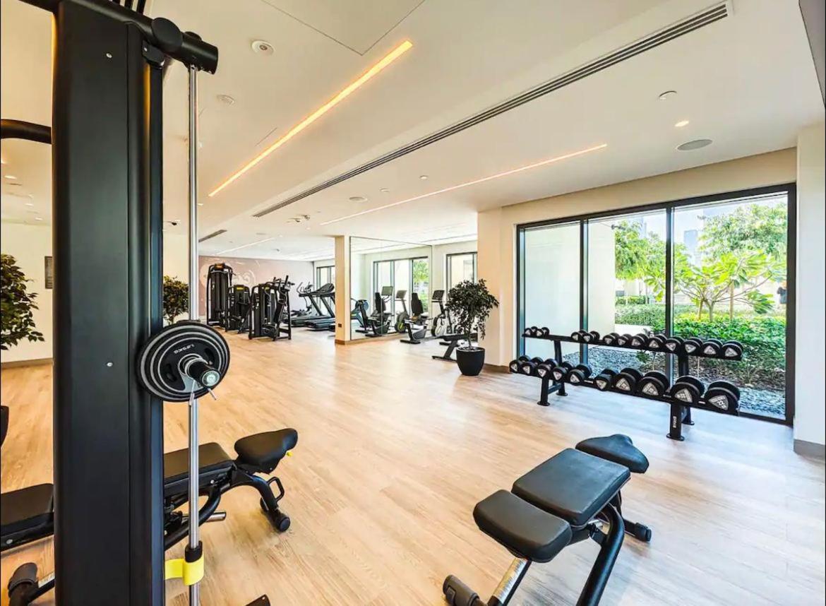 Appartamento Guestready - Fine Extravagance Near Burj Khalifa Dubai Esterno foto