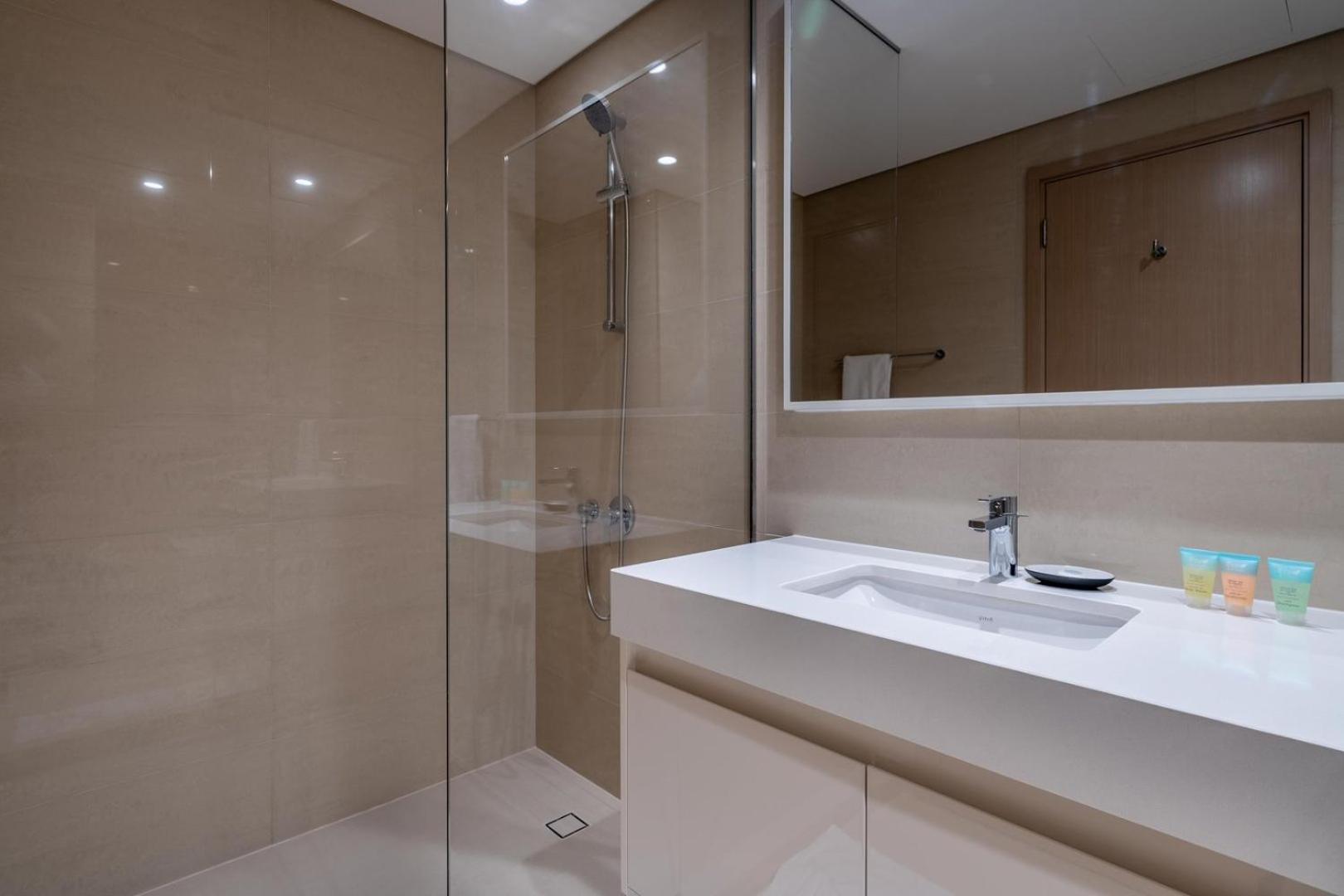 Appartamento Guestready - Fine Extravagance Near Burj Khalifa Dubai Esterno foto