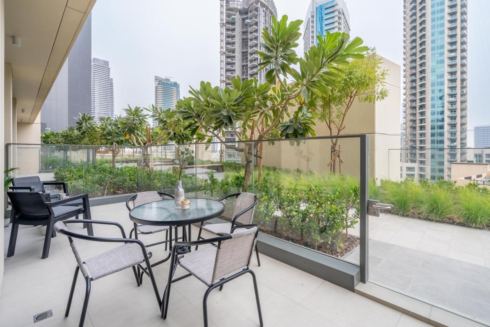 Appartamento Guestready - Fine Extravagance Near Burj Khalifa Dubai Esterno foto