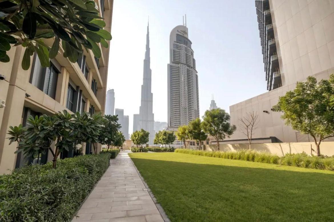 Appartamento Guestready - Fine Extravagance Near Burj Khalifa Dubai Esterno foto